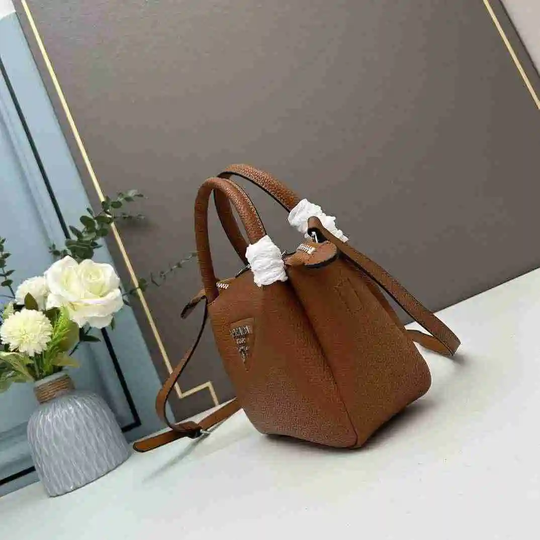DW002550 (10).webp