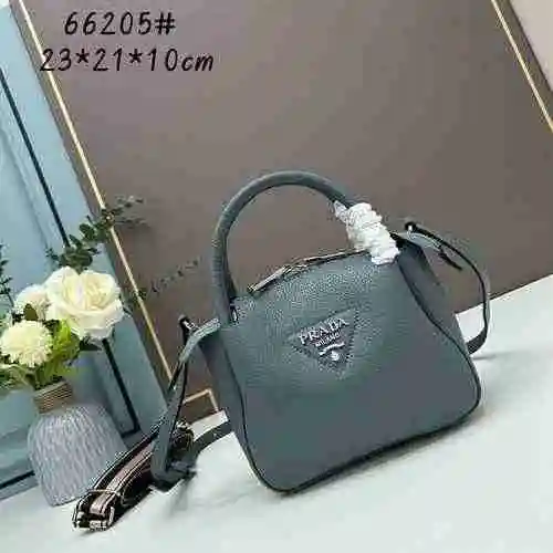 El bolso está hecho de piel de vaca original importada, con una bolsa de regalo de entrega de alta c
