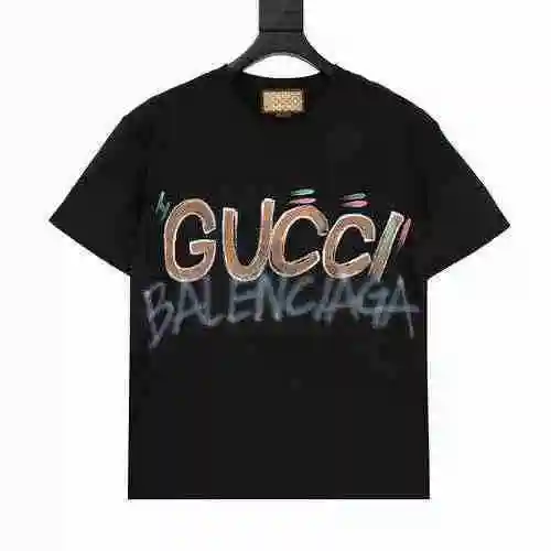 Camiseta con cuello redondo y estampado a mano de la marca G family × BLCG co
