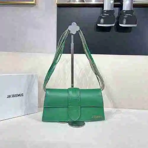 La bolsa para las axilas está hecha de piel de vaca original importada, con una bolsa de regalo de e