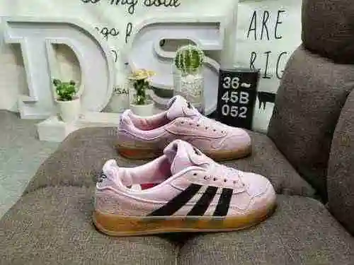 052D. Adidas Gonz Aloha Super One Black Eye Co branded Pink Training Shoes with Pink Dust Bag Drawer