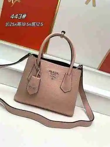 El bolso está hecho de piel de vaca original importada, con una bolsa de regalo de entrega de alta c