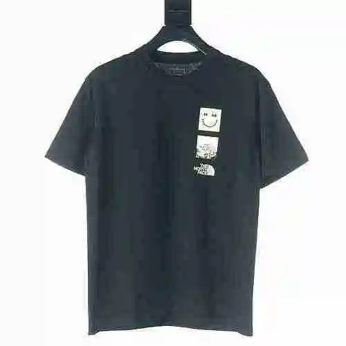 The North Face/North TNF 1966 Camiseta de manga corta con tres logotipos estampados