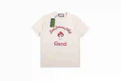 Manga corta con estampado de letras en forma de hongo GC 23SS
