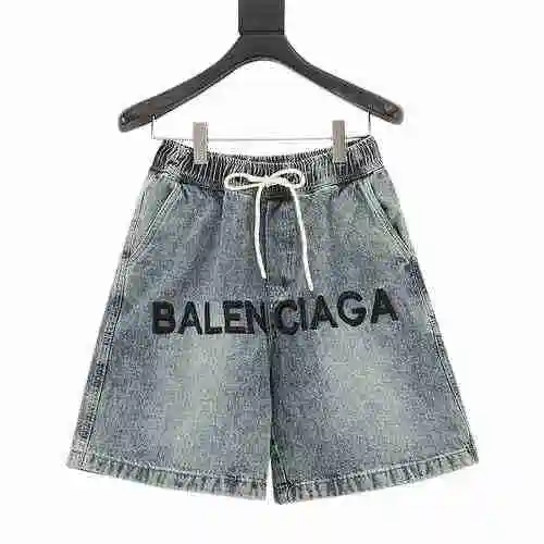 Shorts vaqueros con letras bordadas Blcg