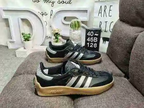 126DAdidas PALACE PUIG SAMBA Vintage Classic Durable, Non slip, Comfortable, Breathable Casual Board