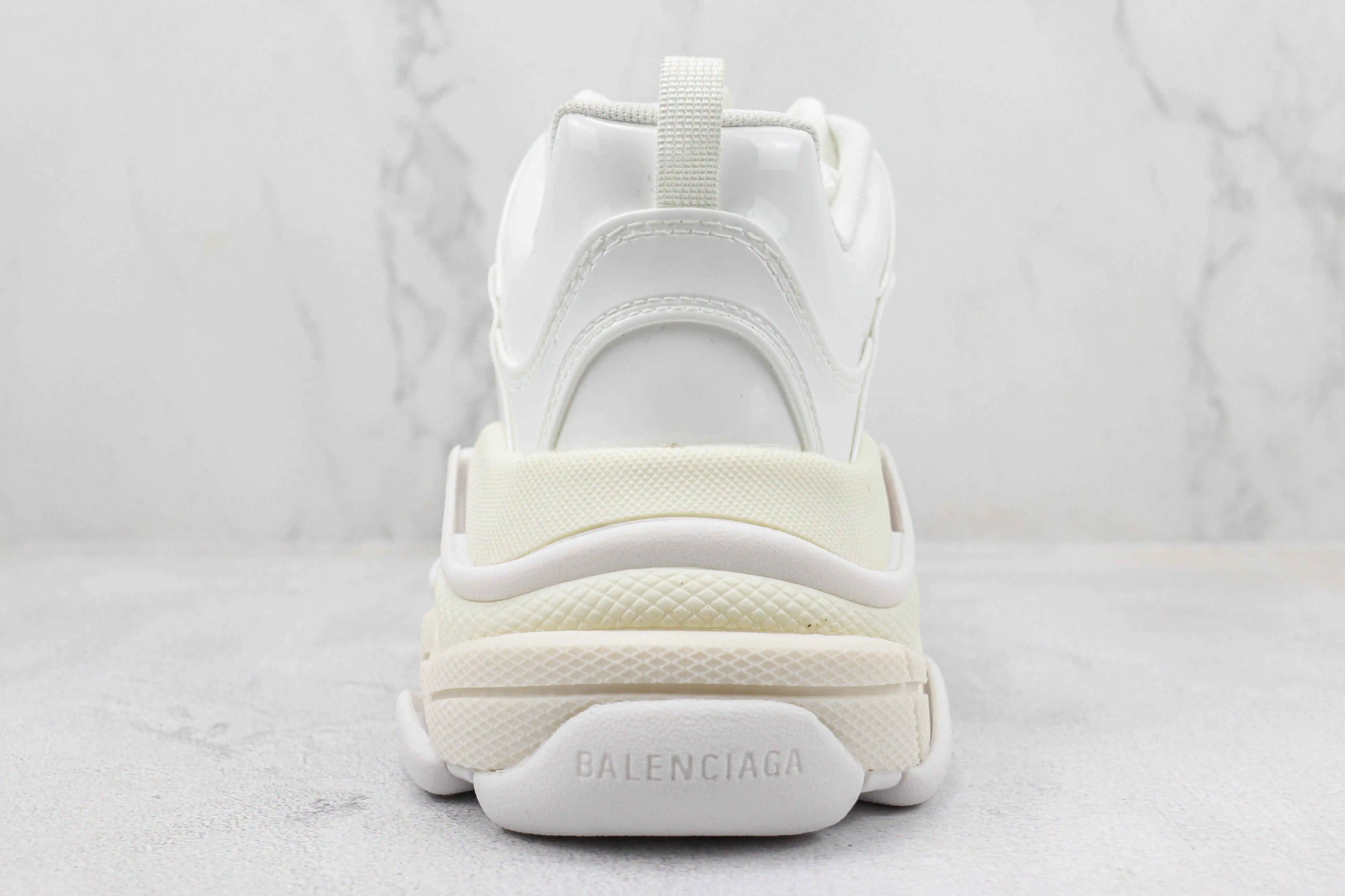 巴黎世家 Triple S  (2 - 9).webp