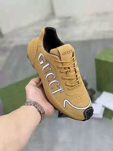Código de zapato de hombre GUCCI: 0710C90 Talla: 38-44