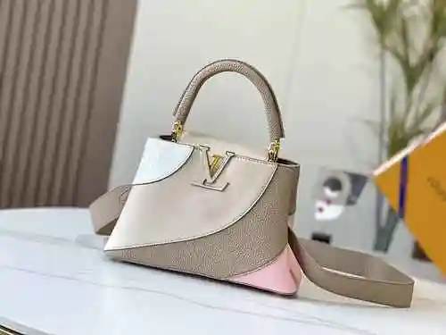 El bolso está hecho de cuero original importado de primer nivel y una réplica de alta gama para su e