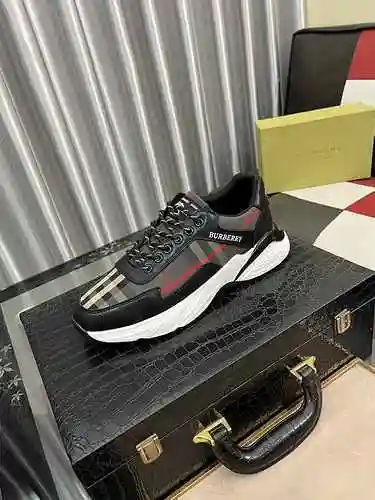 Zapato Burberry Hombre Código: 0712B50 Talla: 38-44