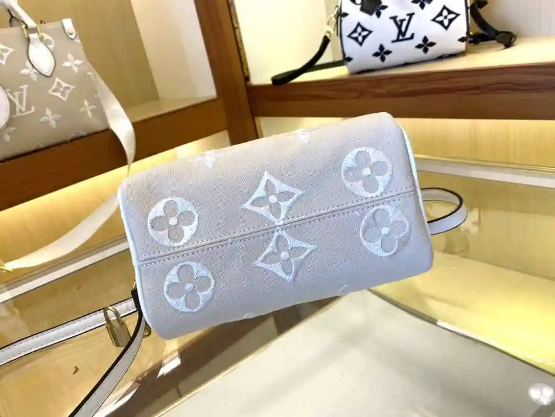RF002650 (7).webp