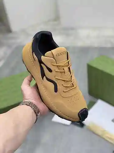 Código de zapato de hombre GUCCI: 0710C90 Talla: 38-44