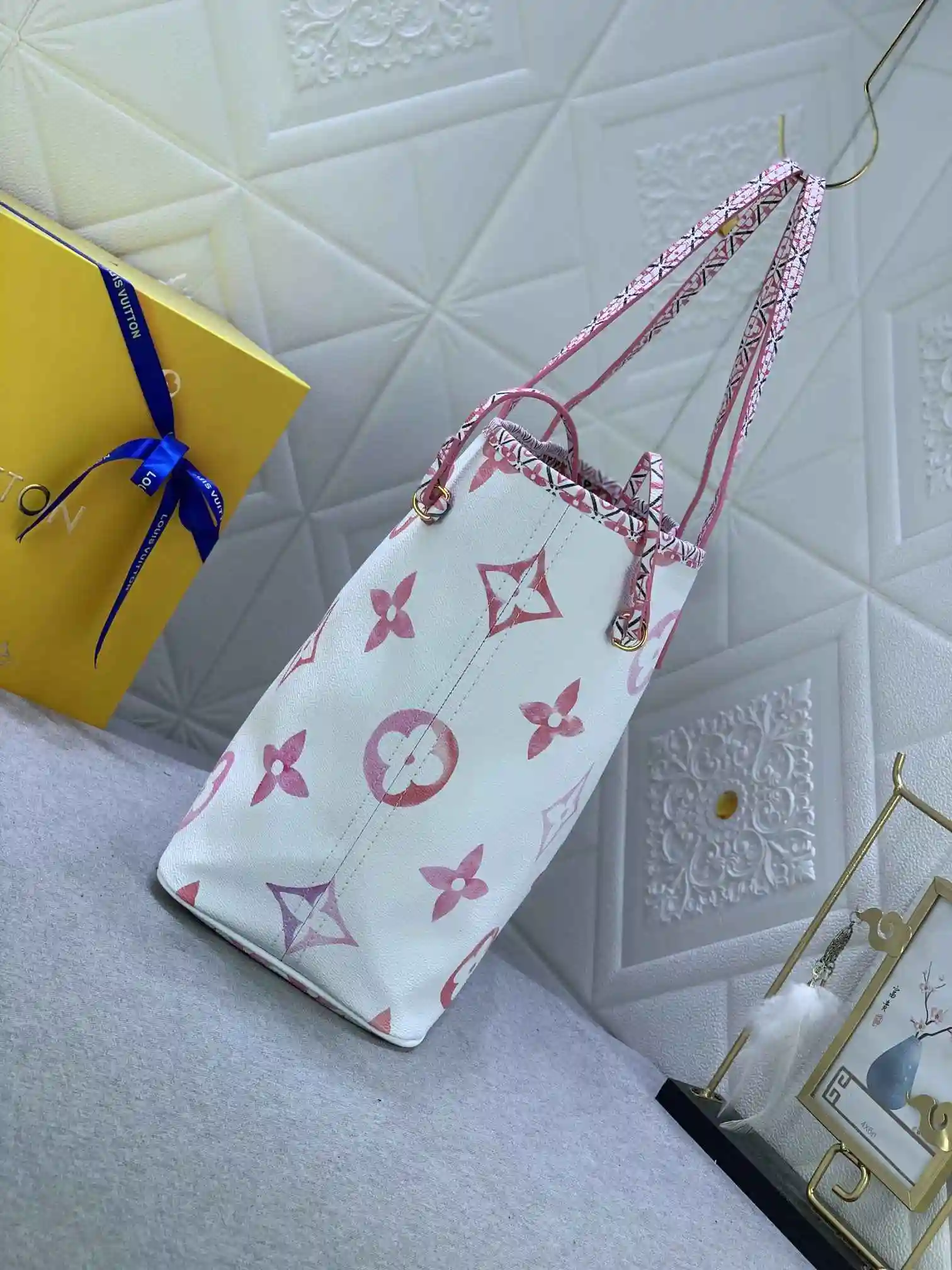 HF002450 (11).webp