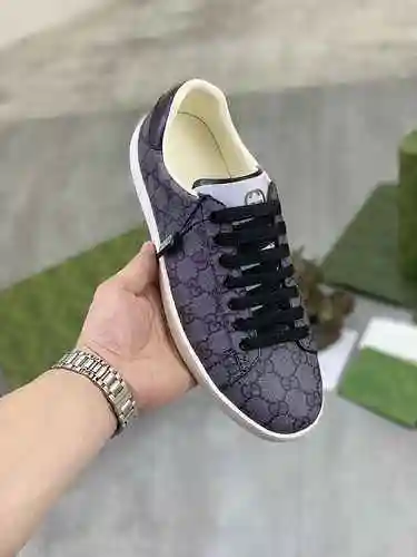 Código de pareja GUCCI: 0710B30 Talla: Mujer 35-40 Hombre 38-44 (45-48 se puede personalizar sin dev