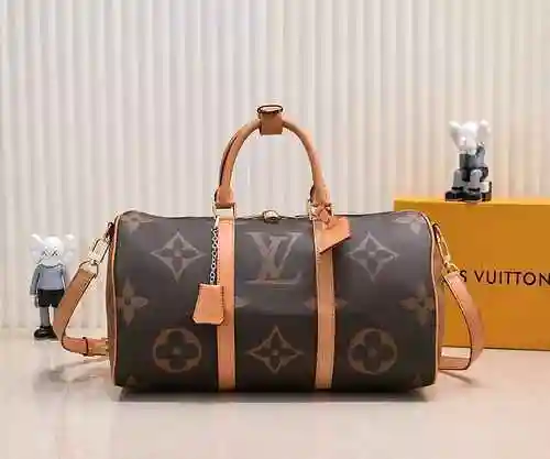 La bolsa de viaje está hecha de material de lona importado, con una bolsa de regalo de entrega de al