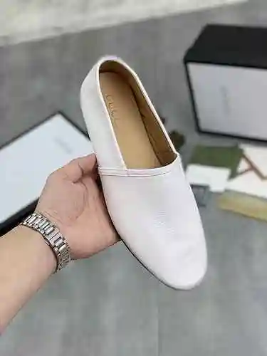 Gucci * Código de zapato de hombre: 0710B90 Talla: 38-44