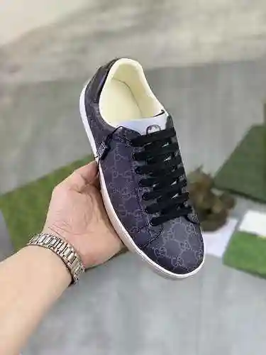 Código de pareja GUCCI: 0710B30 Talla: Mujer 35-40 Hombre 38-44 (45-48 se puede personalizar sin dev