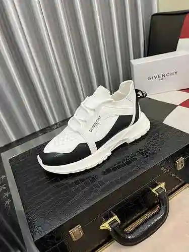 Zapato de hombre Givenchy Código: 0712B90 Talla: 38-44