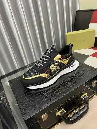 Zapato Burberry Hombre Código: 0712B60 Talla: 38-44