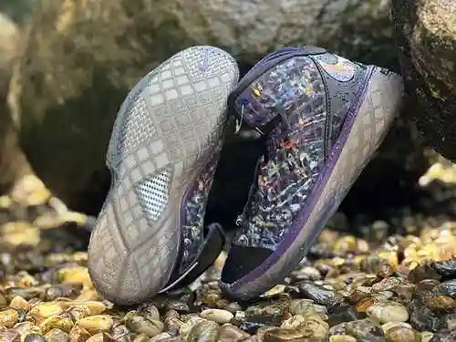 Nike Zoom Kobe 3 PreIude (Misery) Master's Road High Top Retro Basketball Shoe Zapato de baloncesto 