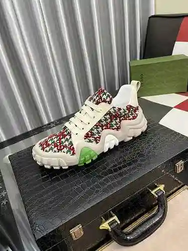 Código de zapato de hombre GUCCI: 0712B30 Talla: 38-44