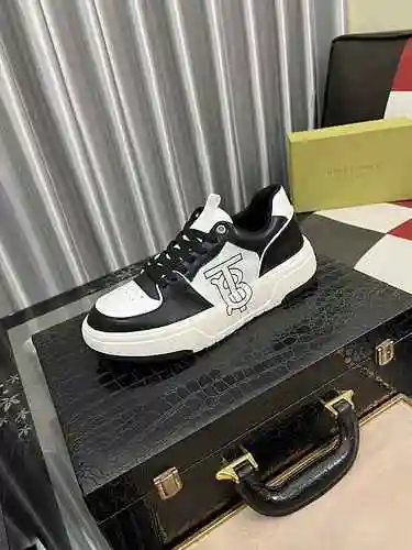 Zapato Burberry Hombre Código: 0712B60 Talla: 38-44