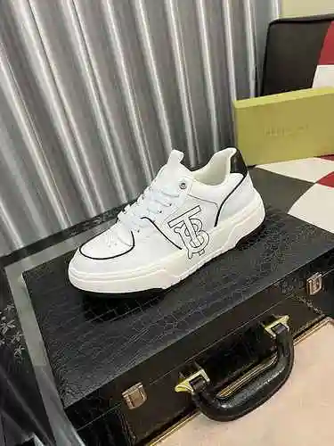 Zapato Burberry Hombre Código: 0712B60 Talla: 38-44