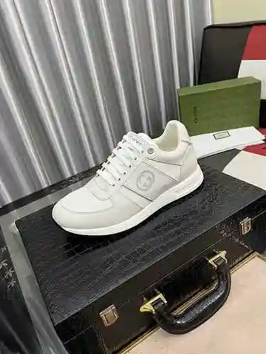 Código de zapato de hombre GUCCI: 0712B60 Talla: 38-44