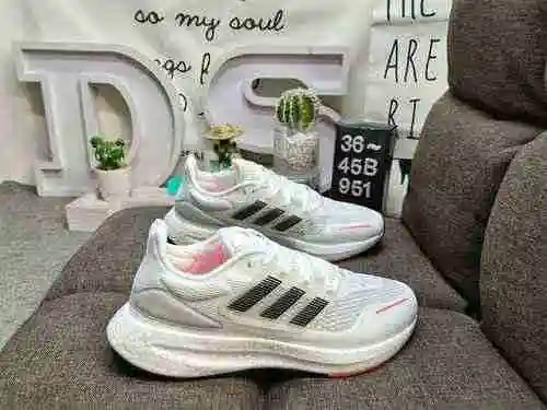 951D company level is really explosive! Adidas/men's shoes are made of authentic and explosive mater