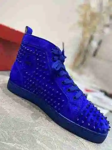 Christian Louboutin 22022702 tamaño: 38-47 Se puede personalizar media yarda