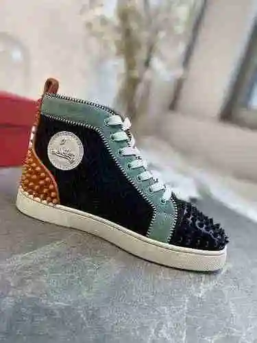 Christian Louboutin 22022701 tamaño: 38-47 Se puede personalizar media yarda