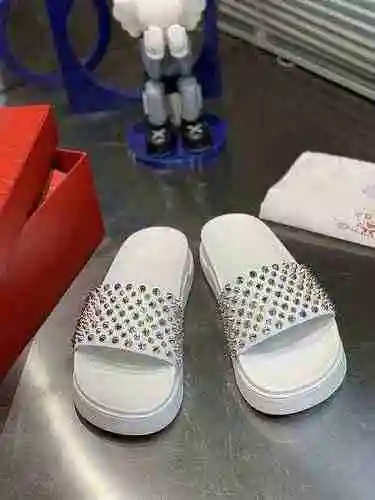 Christian Louboutin 22060306 TALLA: 38-45