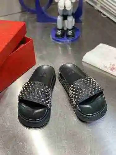 Christian Louboutin 22060306 TALLA: 38-45