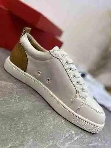 Christian Louboutin 22022901-30 tamaño: 38-47 Se puede personalizar media yarda