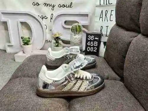 062DWales Bonner X Adidas Samba Co-branding retro sneakers Simple color matching this year's hot liq