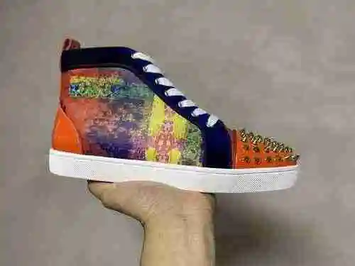 Christian Louboutin 22060303 TALLA: 38-47 MUJER35-40