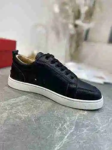 Christian Louboutin 22022901-2 tamaño: 38-47 Se puede personalizar media yarda