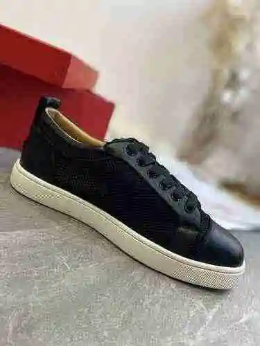 Christian Louboutin 22022901-3 tamaño: 38-47 Se puede personalizar media yarda