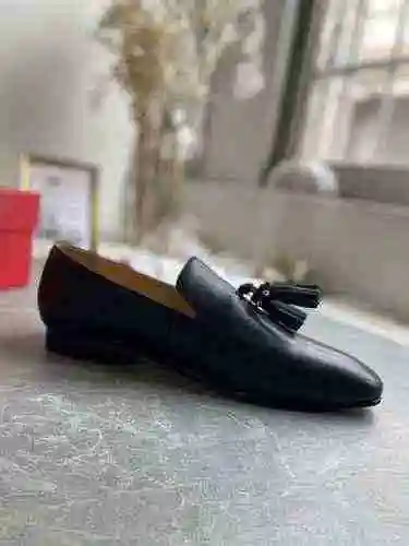 /140 Christian Louboutin 22022753 talla: 38-47