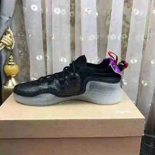 Christian Louboutin 22030110 talla: 38-46