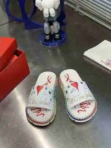 Christian Louboutin 22060305 TALLA: 38-45