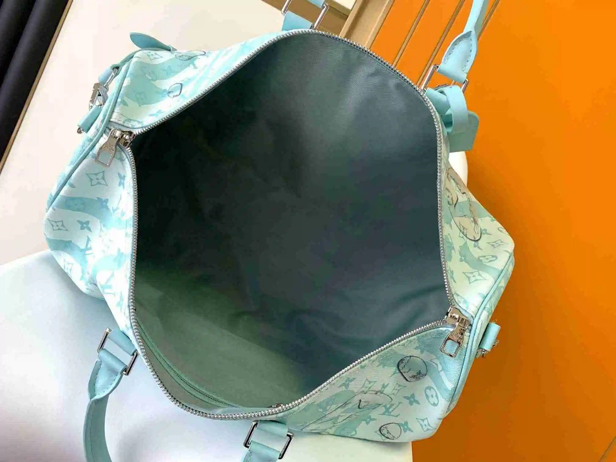FF006250 (3).webp