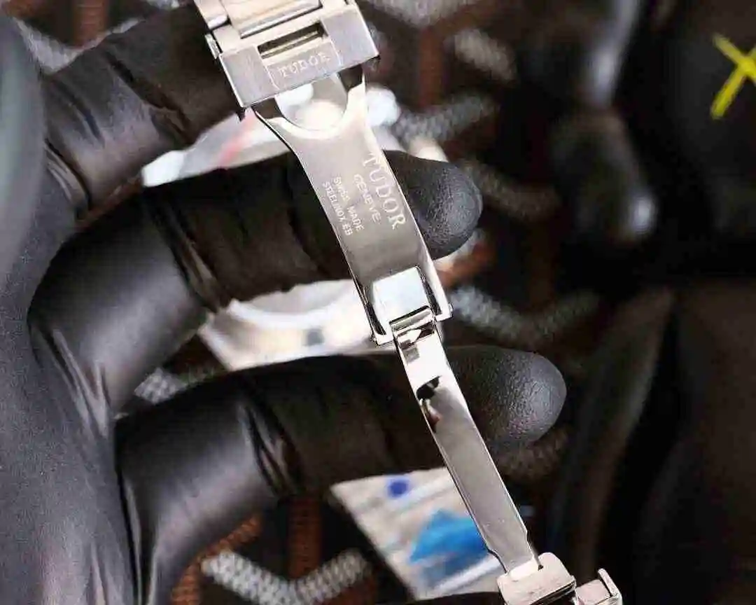 KK05250 (9).webp