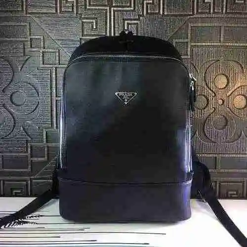 La mochila para hombre está hecha de piel de vaca original importada, con una bolsa de regalo de ent