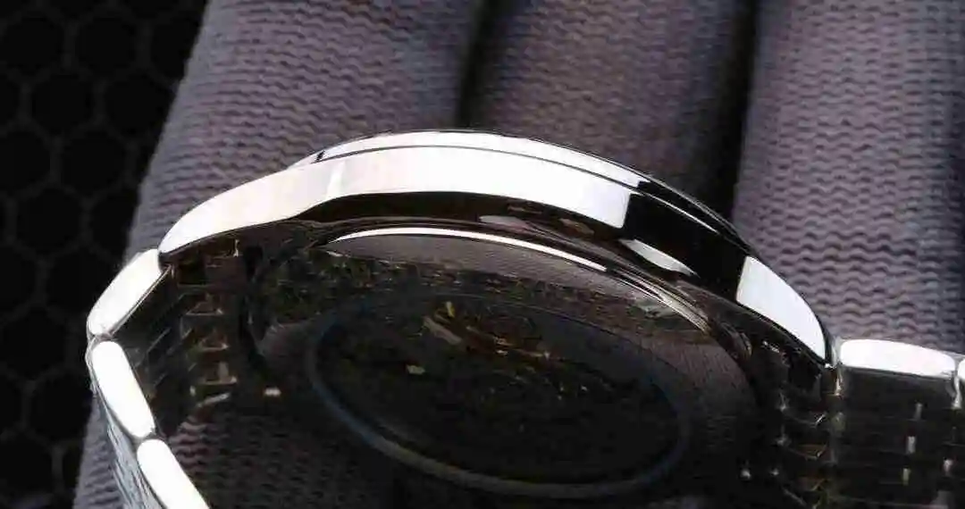 KK05800 (7).webp