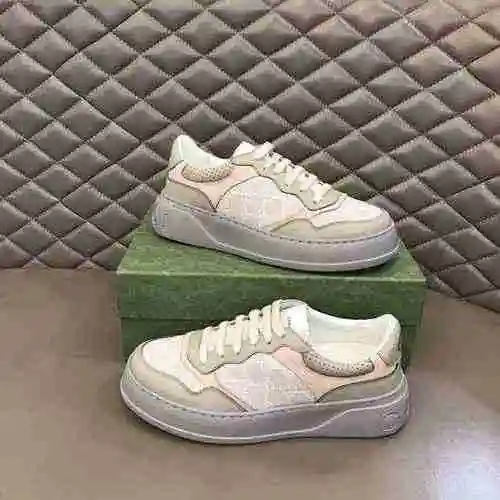 Código de pareja GUCCI: 0328B50 Talla: Mujer 35-40 Hombre 38-44 (personalizado para 45)