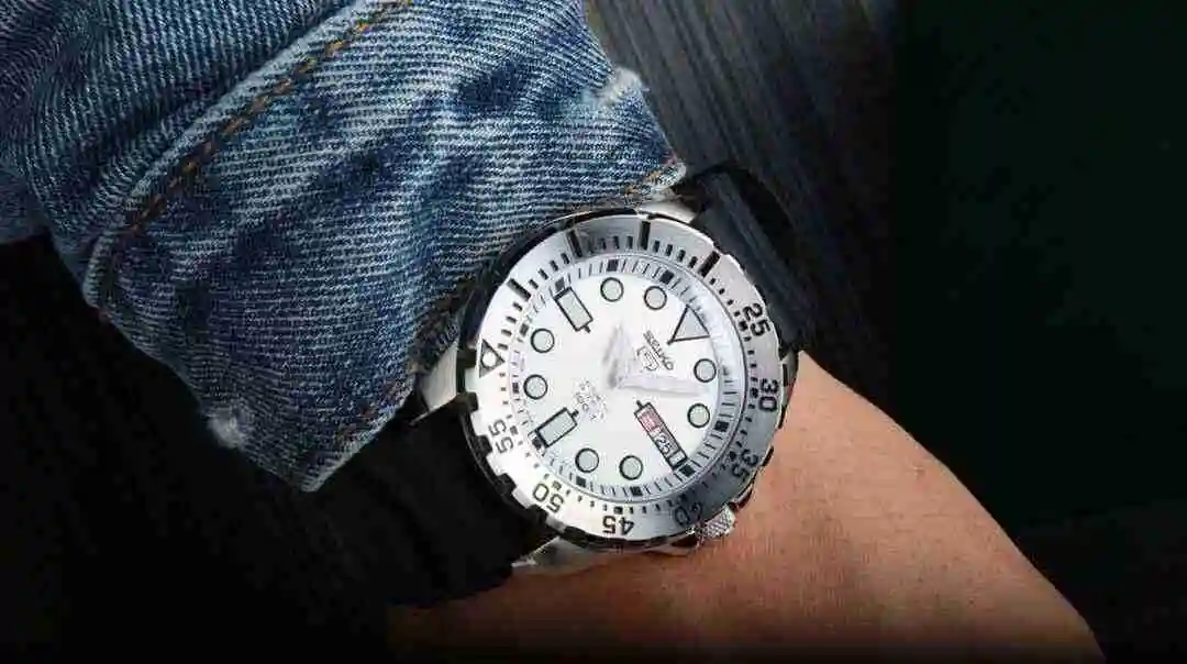 KK05800 (2).webp