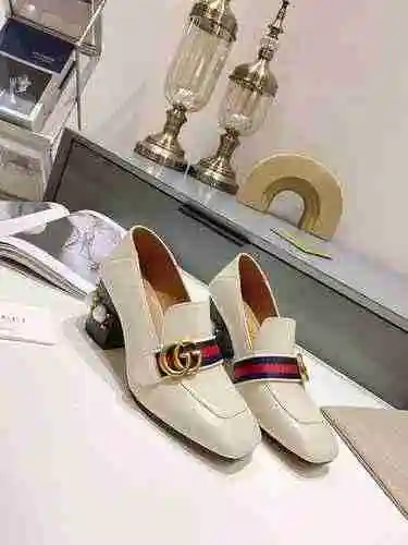 Zapatos de mujer GUCCI (algunos estilos de color tienen zapatos de hombre) Código: 0510B60 Talla: 35