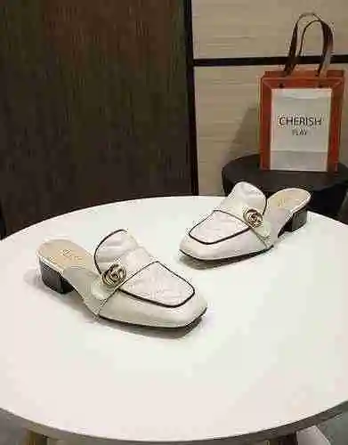 Zapatos de mujer GUCCI (algunos estilos de color tienen zapatos de hombre) Código: 0510B40 Talla: 35