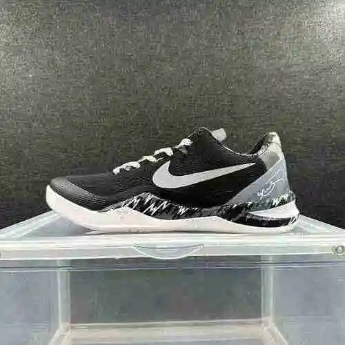 Blanco y negro 40-46